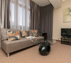 2-х местный номер повышенной комфортности с большой кроватью в Жемчуг