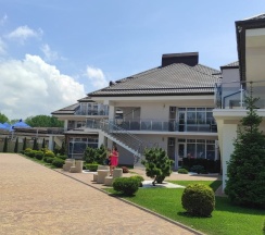 Люкс "Comfort" с видом на БАССЕЙН 2-комнатный в Villaggio