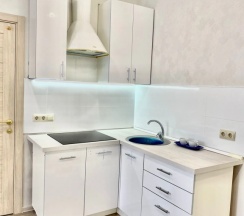 Апартаменты c 1 комнатой с балконом и с красивым видом из окна в Апартаменты Садовый 9 Реутов