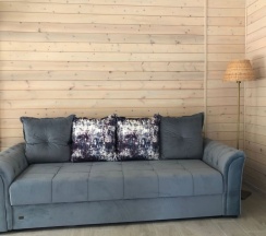 Коттедж с 3 комнатами с балконом и с красивым видом из окна в Лазурный берег