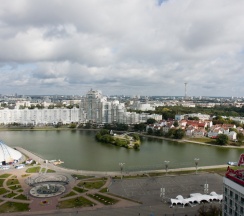 Двухместный люкс с видом на реку двуспальная кровать в Double Tree by Hilton