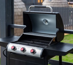 Коттедж с одной спальней, купелью и баней в Black Village Family