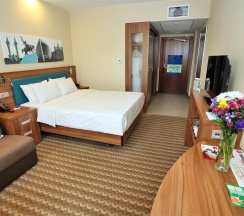 Номер стандарт семейный в Hampton by Hilton Ufa