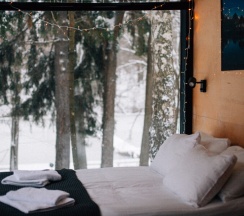 Домик с одной двуспальной кроватью в Сила ветра