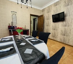 Шестиместные апартаменты с балконом в Гостевой дом