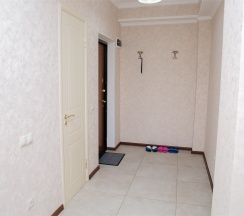 М.Горького 85Б. 2-комн.кв., 9-этаж, 121 в АнтиОтель