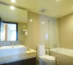 Трёхместный люкс с 2 комнатами в Aspen Suites Hotel Sukhumvit 2 Bangkok