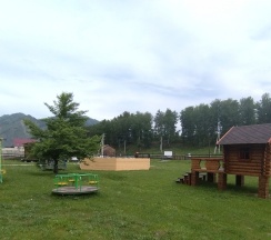 Дом с террасой в Лунный свет