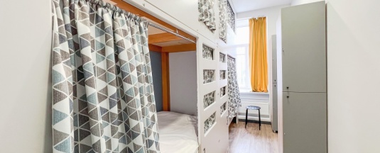 Стандарт 4-местный женский (№350) в Друзья Граффити