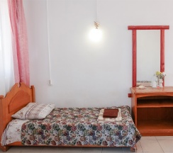 Стандартный 3х местный номер 3 этаж в Green oasis Vavilon