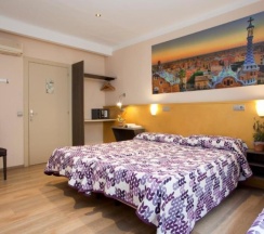 Номер Standard в Hostal Barcelona