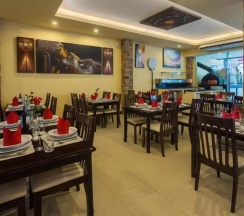 Двухместный номер Standard двуспальная кровать в "room in Guest Room - Guesthouse & Restaurant Belvedere - Central Bedroom With Ac Near Patong Beach"