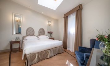 Двухместный номер Standard двуспальная кровать в Hotel Villa Flori