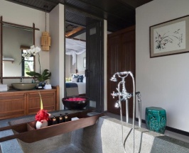 Двухместная Anantara Villa Pool Access двуспальная кровать в Отель Anantara Lawana Koh Samui Resort, Chaweng