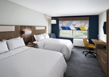 Четырёхместный номер Standard в Holiday Inn Express And Suites Austin Airport East, an IHG Hotel