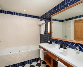 Четырёхместный полулюкс RoofTop в Ocean El Faro Resort - All Inclusive