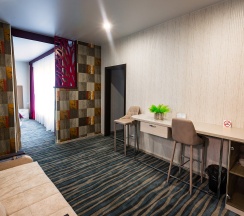 Трехместный люкс в Дружба