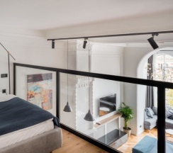Апартаменты "DELUX C ЭРКЕРОМ" в F12 Apartments