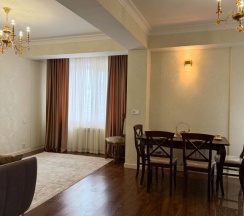 Красивая 2-комнатная квартира с балконом рядом с большим парком в Как Дома 05