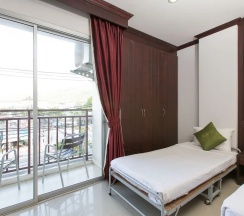 Трёхместный номер Standard в Patong Buri