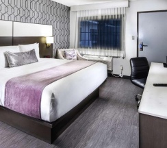 Двухместный номер Standard двуспальная кровать в Sunset West Hotel, SureStay Collection by Best Western