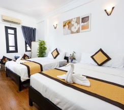 Четырёхместный семейный номер Standard в Casablanca Hotel