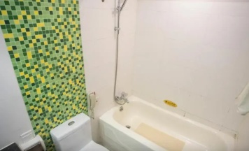 Двухместный номер Budget (без окна) (двуспальная кровать) в Beijing Wang Fu Jing Jade Hotel