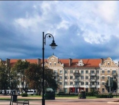 Апартаменты с 2 комнатами с балконом и с видом на город в Квартира Уютный центр