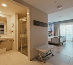 Номер люкс с балконом в Sunprime C-Lounge Hotel - Adults Only