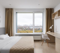 Супериор с видом на парк (Ботаника) в YES Botanica