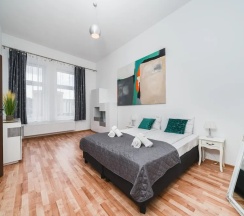 Апартаменты с 2 комнатами с балконом в Barbakan Residence Old Town