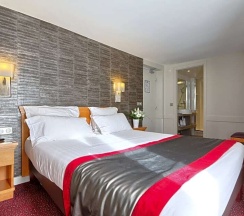 Двухместный номер Standard с балконом 2 отдельные кровати в Hotel Mondial