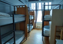 Верхнее место в мужском 6ти местном номере №405 в BLA BLA HOSTEL