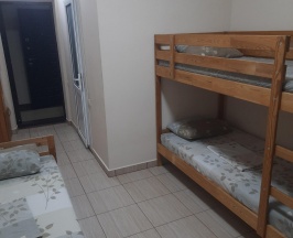 Трехместный номер с 3 односпальными кроватями с видом на горы в Аист