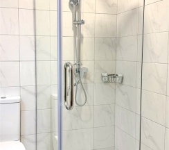 Стандарт с балконом вид на парк в Черноморец