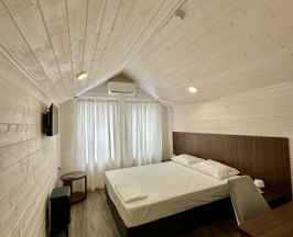 Гостевой дом на двоих с одной 2-спальной кроватью в Шагди