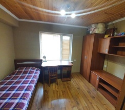 Трехкомнатный номер (в Мини-отель на Анджиевского д.26) в Тамара