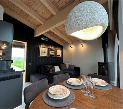 Шале 1 с расширенной террасой + Безлимитное посещение ЕлятыПарка в ЕлятыЛодж