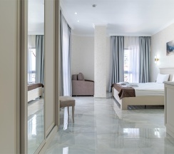 Делюкс в Cascade Resort by Stellar Hotels