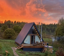A-FRAME «МАЛИНА» С КУПЕЛЬЮ в Лаванда