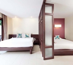 Четырёхместный номер Deluxe с балконом и с видом на сад 2 отдельные кровати в Arinara Beach Resort Phuket