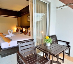 Трёхместный номер Deluxe в Samui First House Hotel