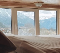 Дом с видом на горы в Bulvar village