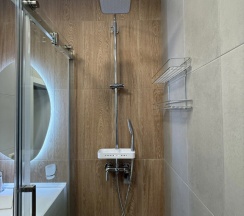 Двухместные апартаменты Comfort с балконом (двуспальная кровать) в Квартира Уютная Студия в Сердце Ярославля