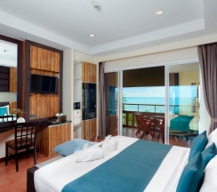 Семейный номер Deluxe в Отель Royal Beach Boutique Resort & Spa