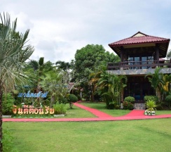 Номер Deluxe в Mark House Bungalow