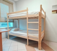 Шестиместная комната с 3 двухярусными кроватями в Аэроотель