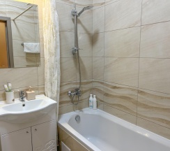 Апартаменты улучшенные Sunny Svetlogorsk 26 с видом на море с одной спальней в Sunny Svetlogorsk (Санни Светлогорск) на улице Верещагина