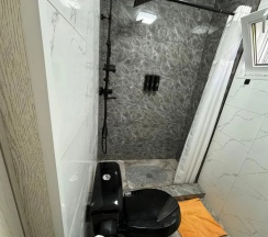 Люкс с террасой с красивым видом из окна в Перезагрузка