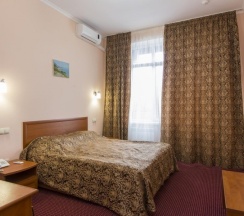 Двухместный "Комфорт" (Улучшенный) с балконом (6 этаж) в Аллес